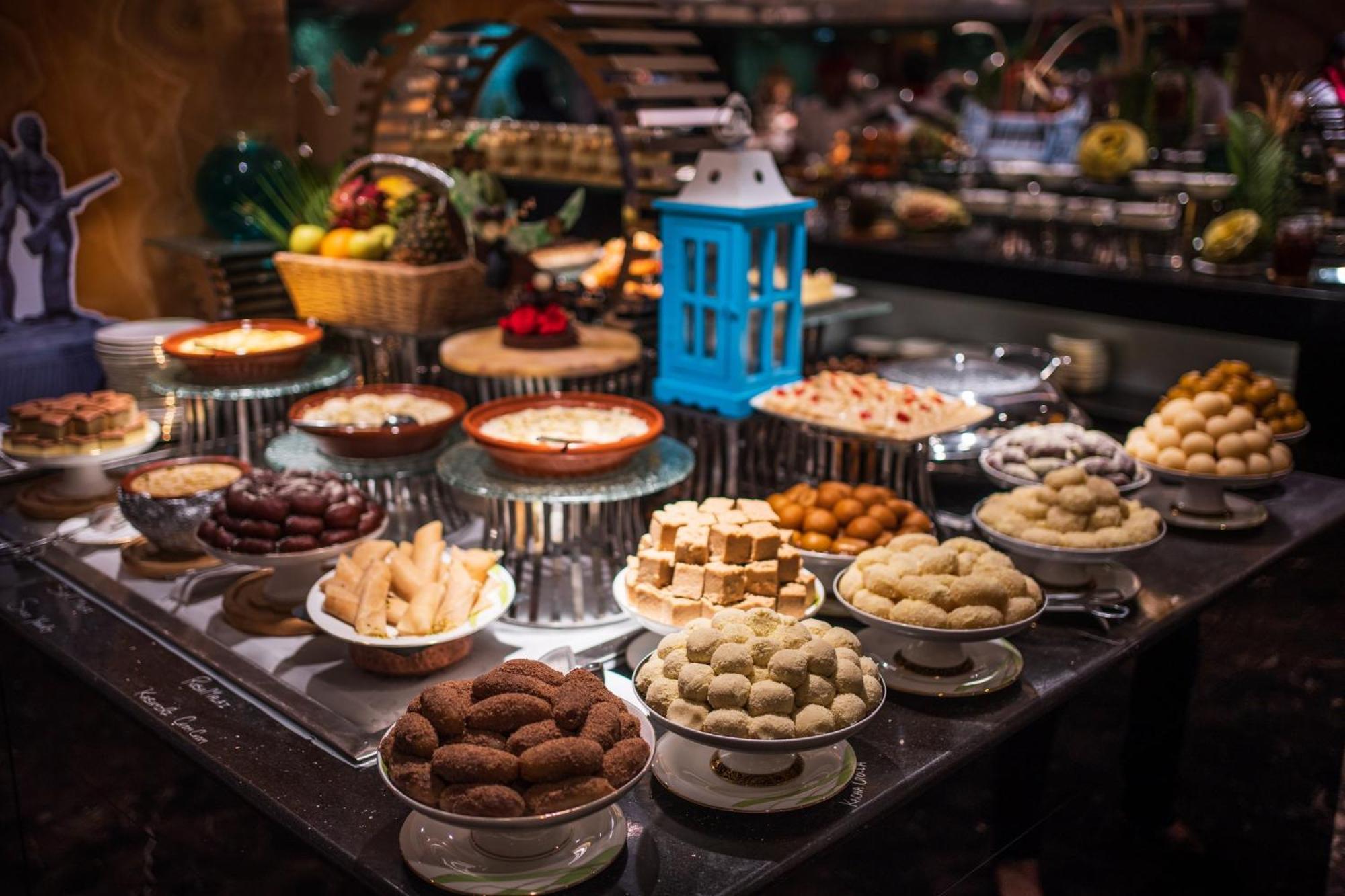 Holiday Inn Dhaka City Centre By Ihg Bagian luar foto